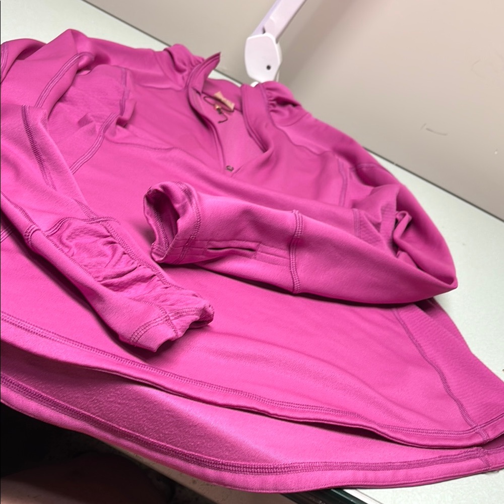 Women's Pink Long Sleeve Top